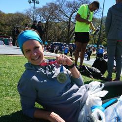 Silvia mit Medaille