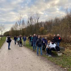 Rast machen während der Wanderung
