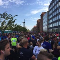 Große Gruppe Starter vor Lauf