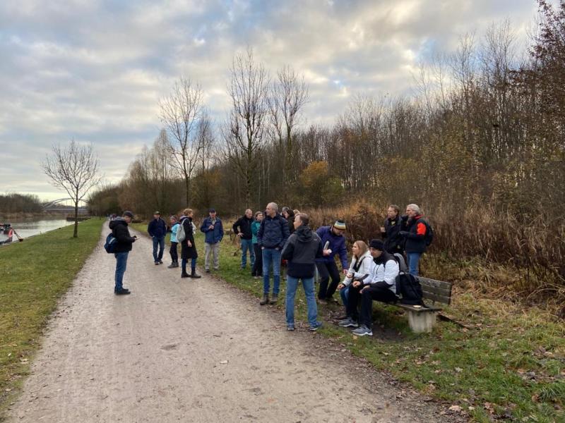 Wanderung am Kanal